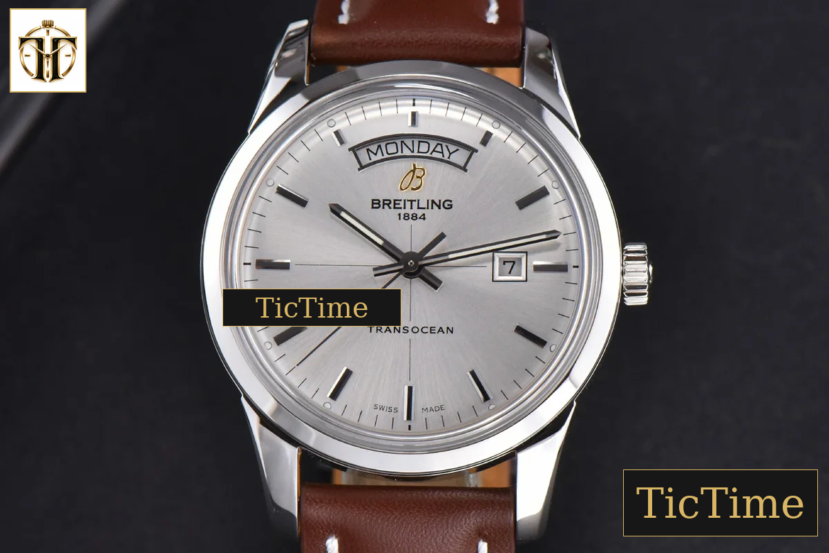 Transocean Day & Date 43mm V7F Silver Dial Brown Leather Strap CA145 — foto 3
