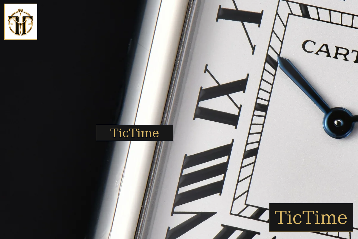 Tank Must Large 33.7×25.5mm K11F White Dial Black Croc Texture Strap Quartz — foto 6