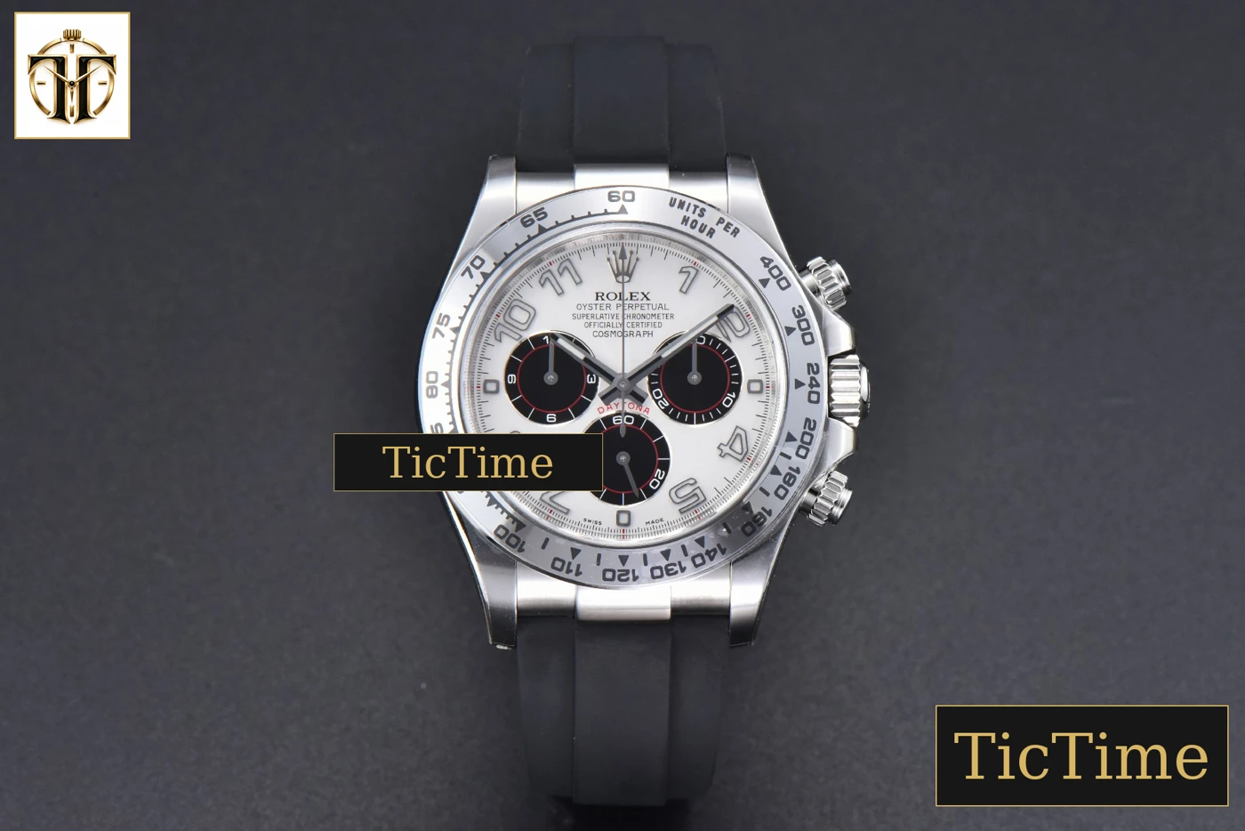 Vista frontal — Daytona 904L 116509 40mm Clean Factory White Dial Black Subdial Oysterflex Strap SA4130