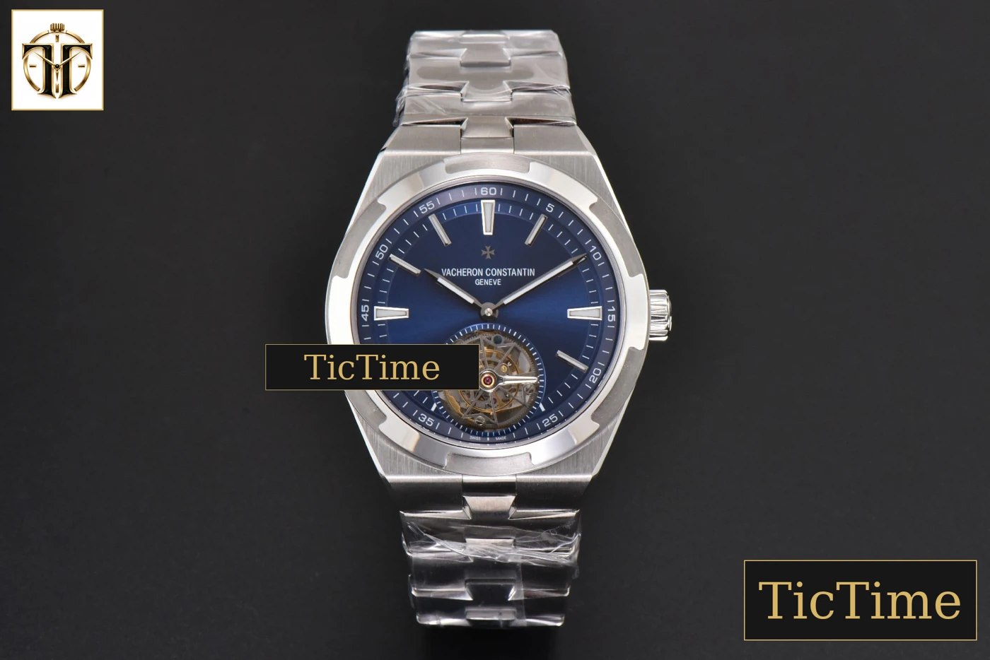 Vista frontal — Overseas Tourbillon 6000V 42.5mm BBRF Blue Dial SS Bracelet Tourb