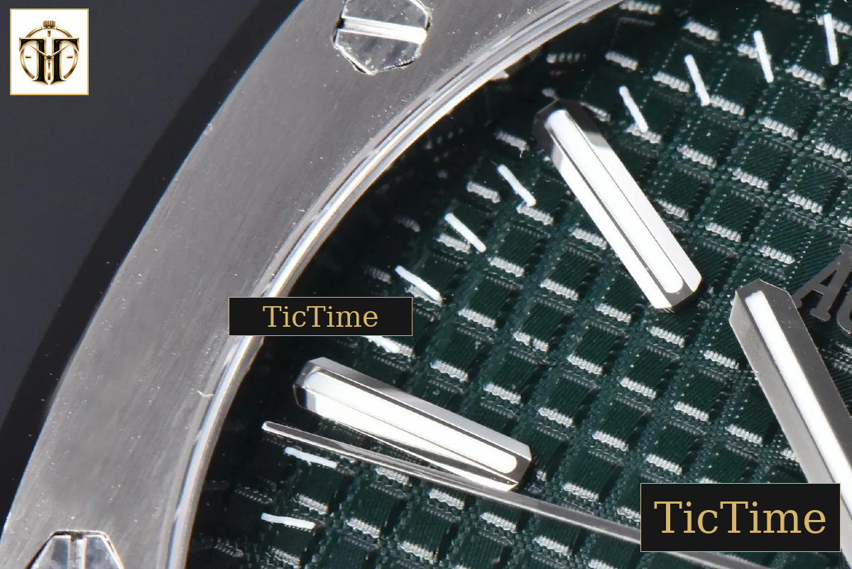 Royal Oak “50th Anniversary” 15510 41mm APSF SS Green Dial SS Bracelet V2 Free Sprung SA4302 — foto 7