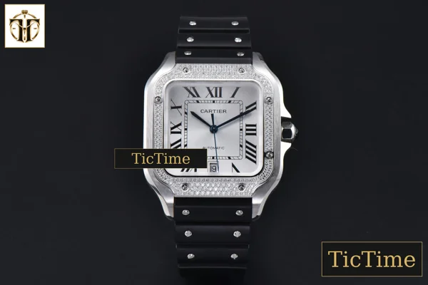 Foto frontal — Santos de Cartier XL 40mm AF SS White Dial Diamond Bezel Black Rubber Strap Miyota 9015