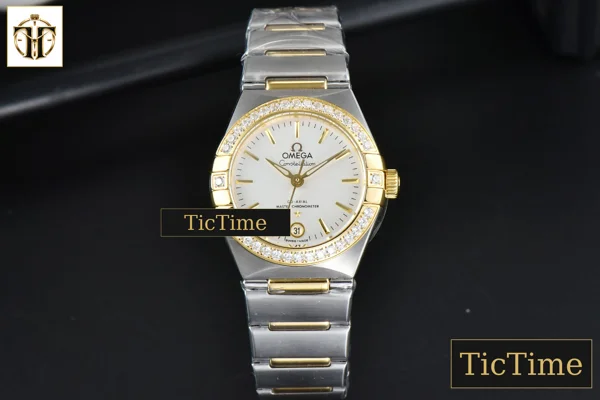Foto frontal — Constellation 29mm TWSF YG Diamond White Dial Stick Marker YG/SS Bracelet A8700