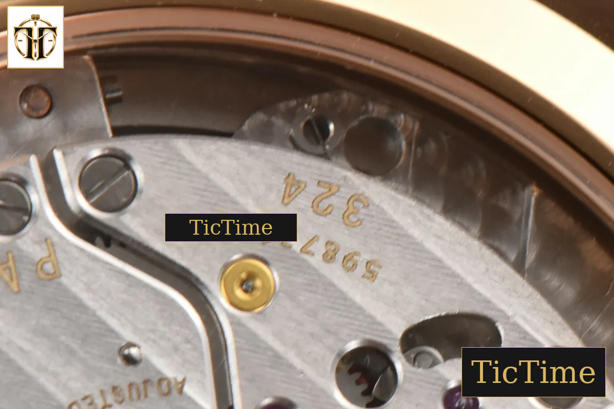 Nautilus Ladies 7118 35mm 3KF RG Diamond RG Dial RG Bracelet 324CS — foto 16