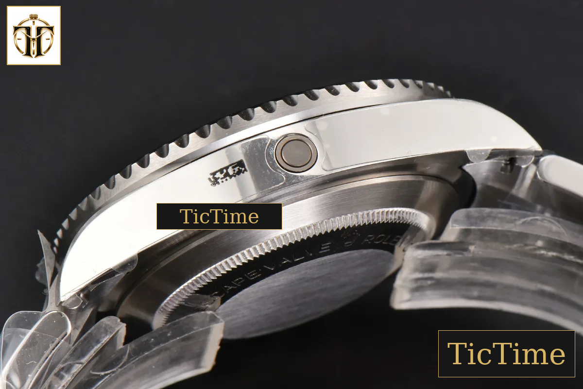 Sea-Dweller 126600 43mm VSF Black Ceramic ‘Red Text’ SS Bracelet VS3235 — foto 17