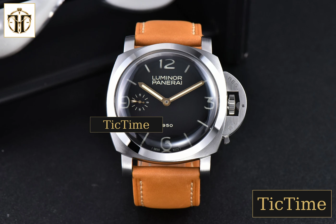 Vista frontal — E Luminor 1950 PAM127 47mm XF Black Dial Brown Leather Strap A6497