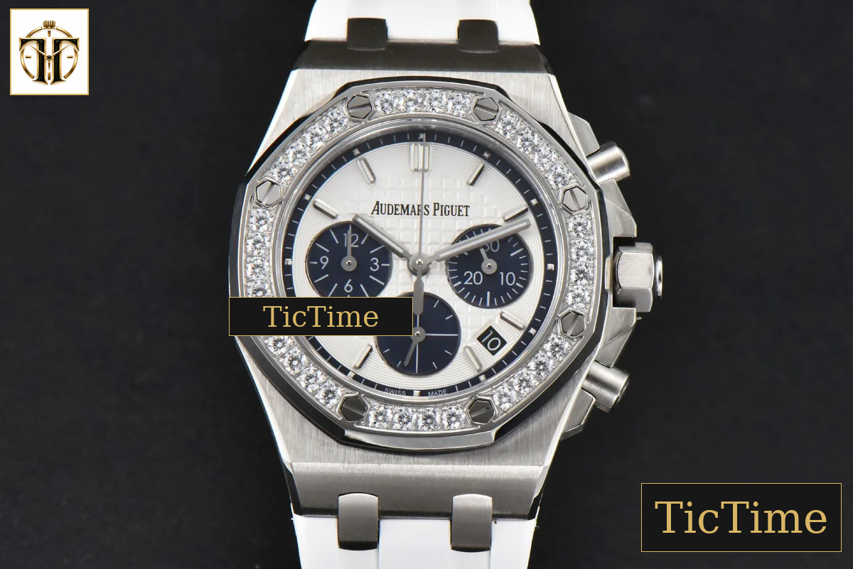 Offshore Ladies 26231ST 37mm RXWF Diamond White Dial Blue Subdial White Rubber Strap Quartz — foto 2