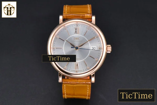 Foto frontal — Portofino 37mm V7F RG Silver Dial RG Marker Brown Leather Strap A2892