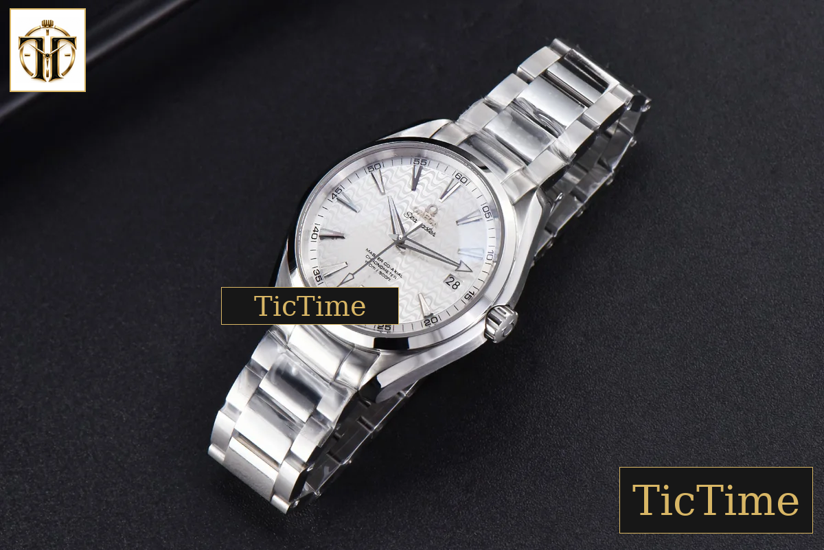 Aqua Terra 150M 41mm VSF White Wave Dial Silver Markers SS Bracelet A8500 — foto 14
