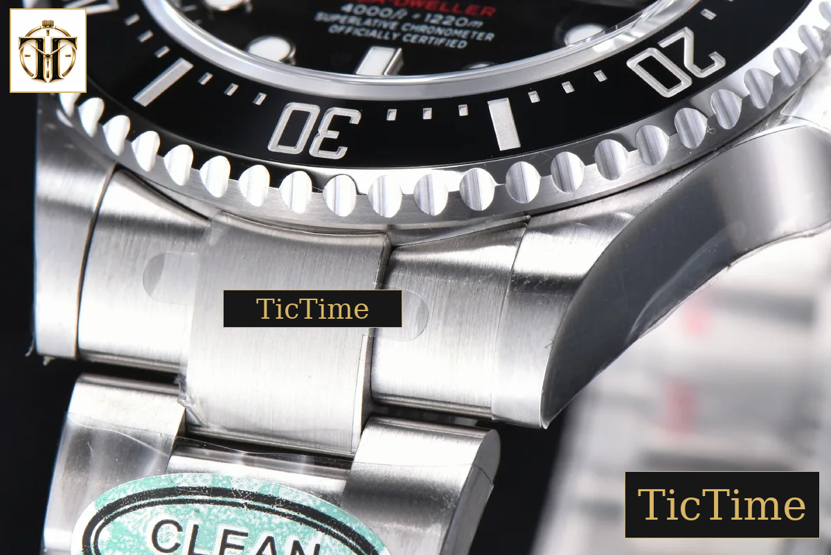 Sea-Dweller 126600 43mm Clean Factory Black Ceramic ‘Red Text’ SS Bracelet VR3235 — foto 10
