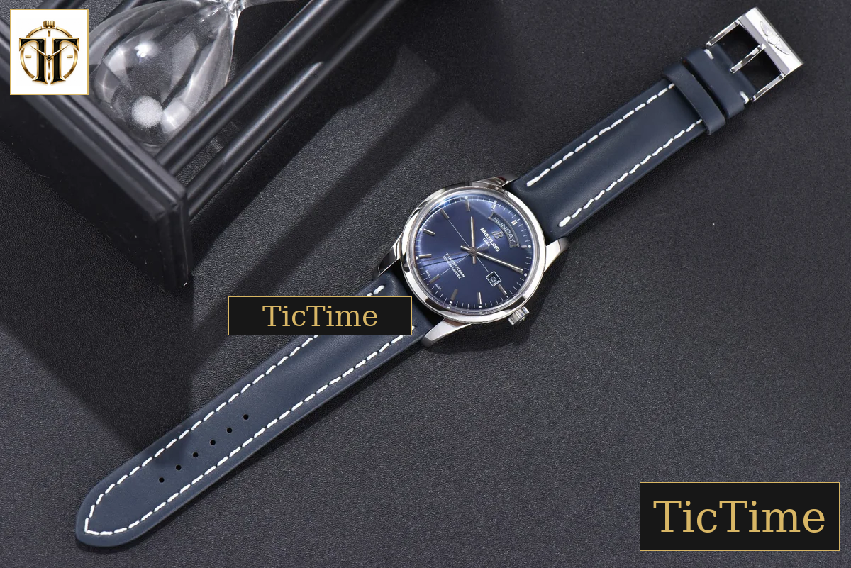 Transocean Day & Date 43mm V7F Blue Dial Black Leather Strap CA145 — foto 4