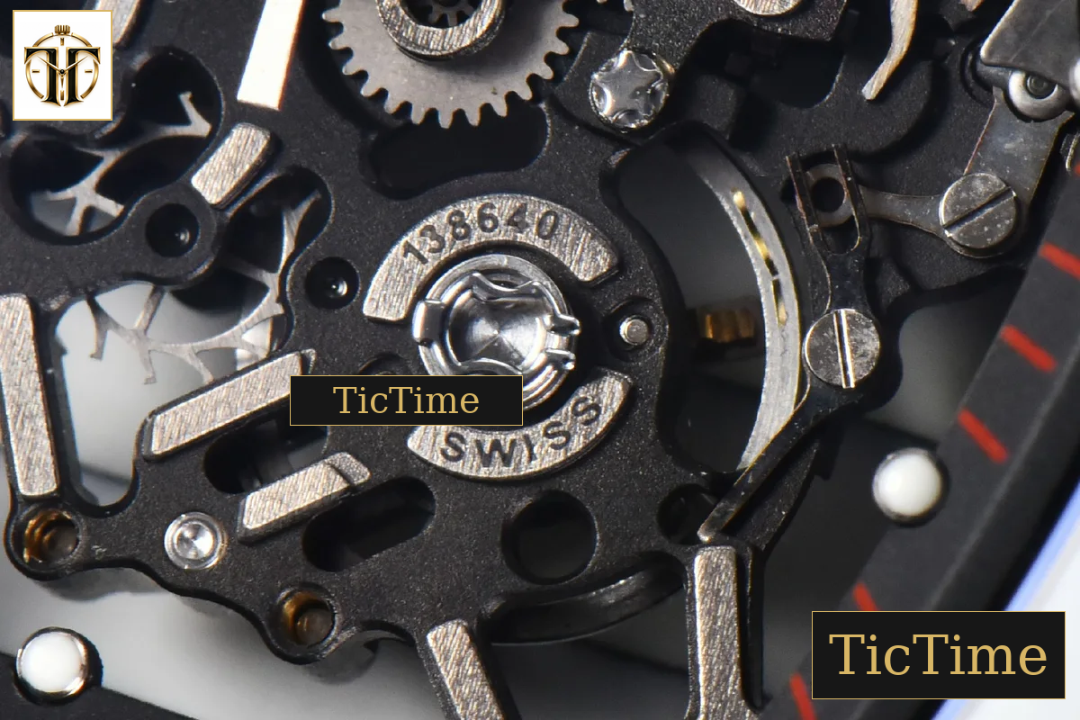 RM035-02 42mm T+F White Forged Carbon Skeleton Dial Red Crown White Rubber Strap RMUL2 — foto 9