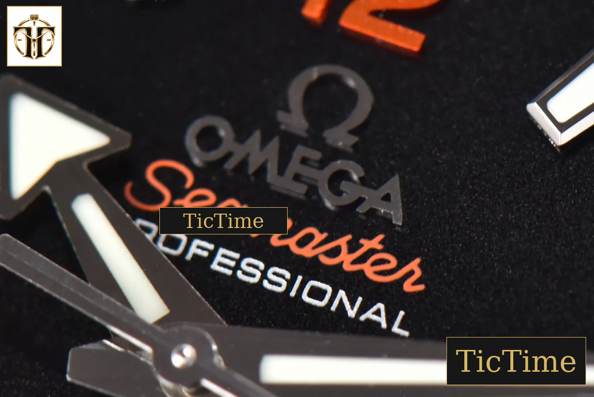 Planet Ocean 600m 42mm VSF Black Dial Orange Bezel Orange Rubber Strap A8500 — foto 5