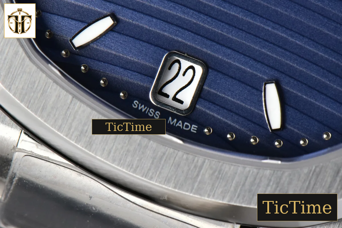 Nautilus Ladies 7118 35mm 3KF Blue Dial SS Bracelet A324 — foto 8