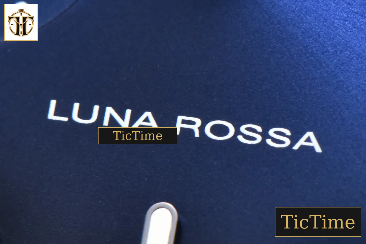 Submersible Luna Rossa PAM1565 42mm VSF Blue Dial Gummy Strap P900 — foto 7