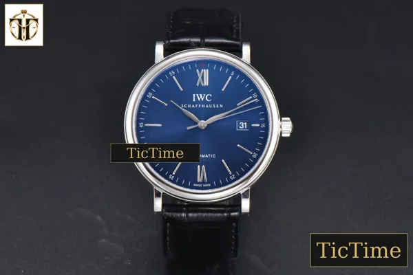 Foto frontal — Portofino 40mm V7F Blue Dial Silver Hands Black Leather Strap A2892