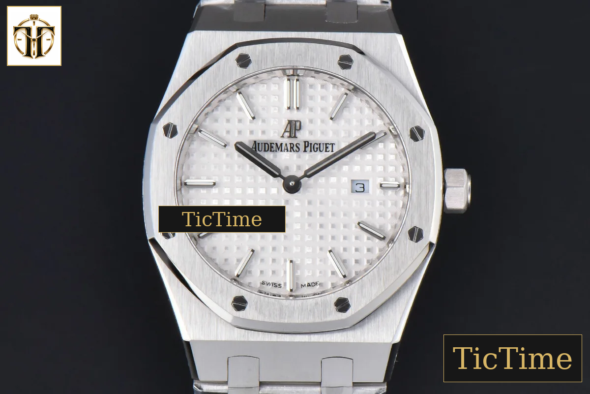 Royal Oak Ladies 67650ST 33mm ZF SS White Dial SS Bracelet Quartz — foto 2