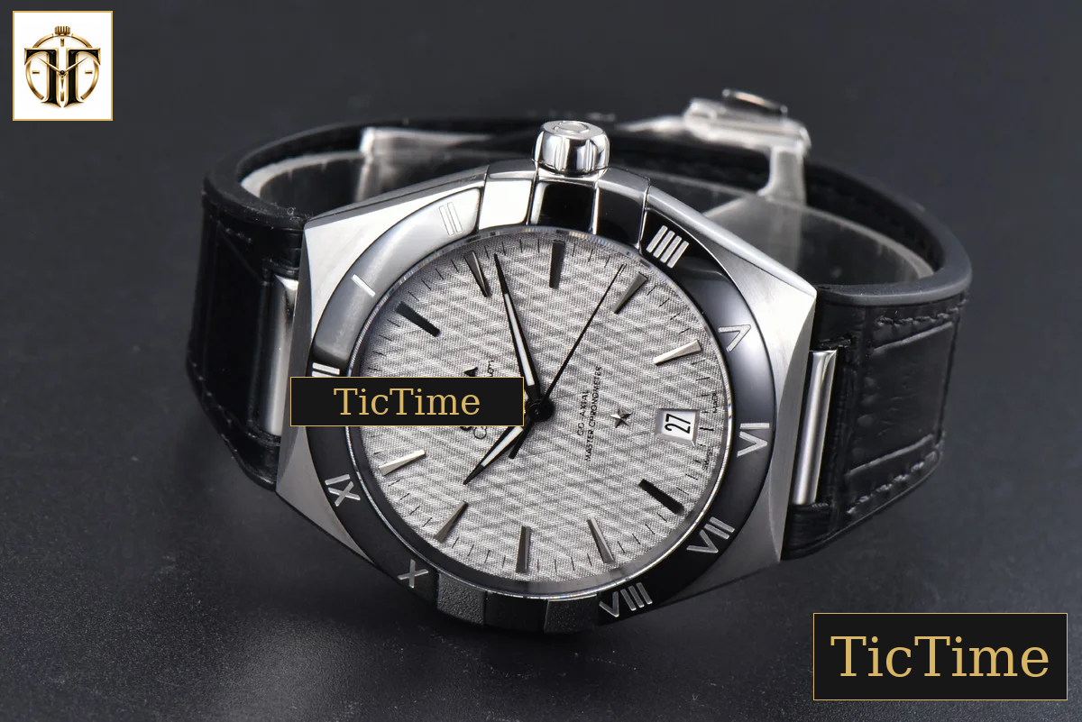 Constellation 41mm VSF Black Dial Black Black/Silver Bezel Gummy Strap A8900 — foto 12