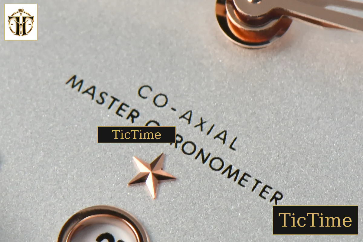 Constellation 29mm TWSF RG White Dial RG/SS Bracelet A8700 — foto 6