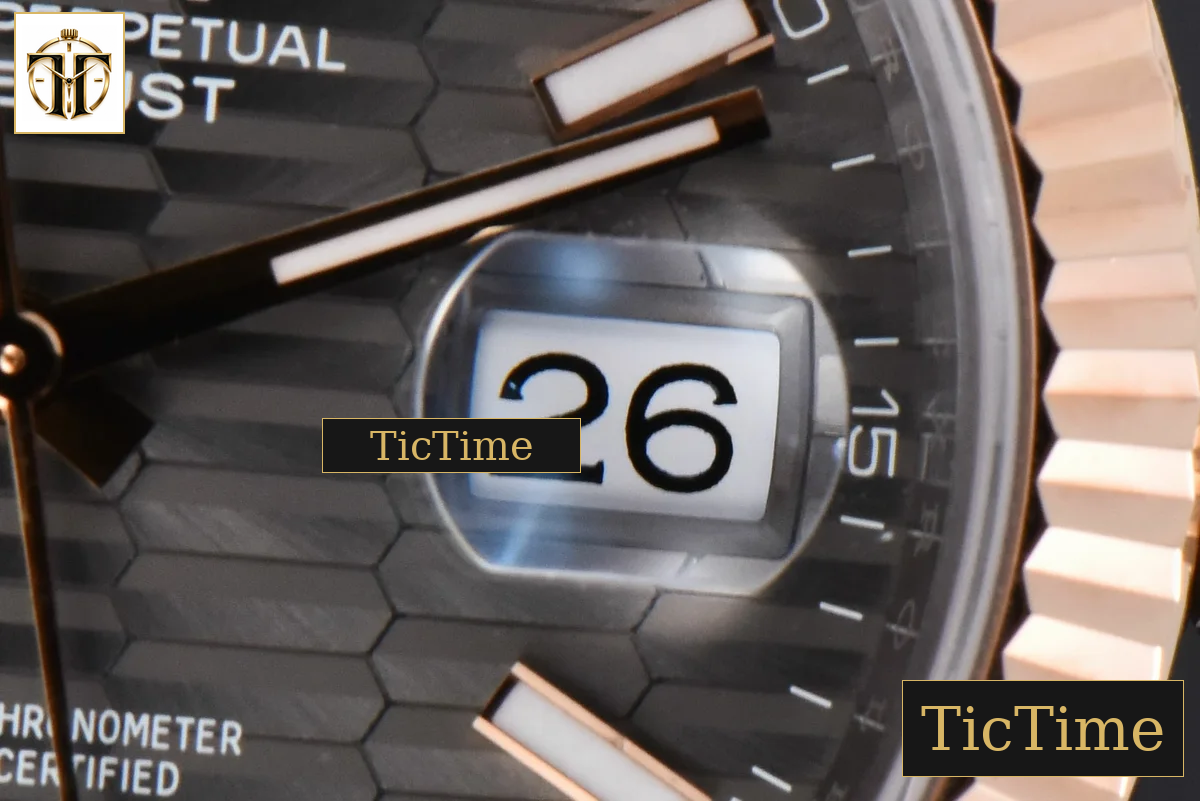 DateJust 126331 41mm VSF RG/SS Gray Motif Dial Jubilee Bracelet VS3235 — foto 7