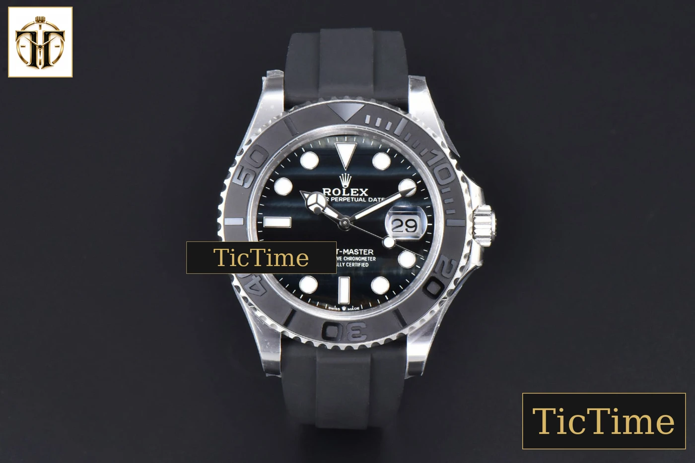 Vista frontal — Yacht-Master Falcon’s Eye Dial 226659 42mm Clean Factory Black Rubber Strap VR3235