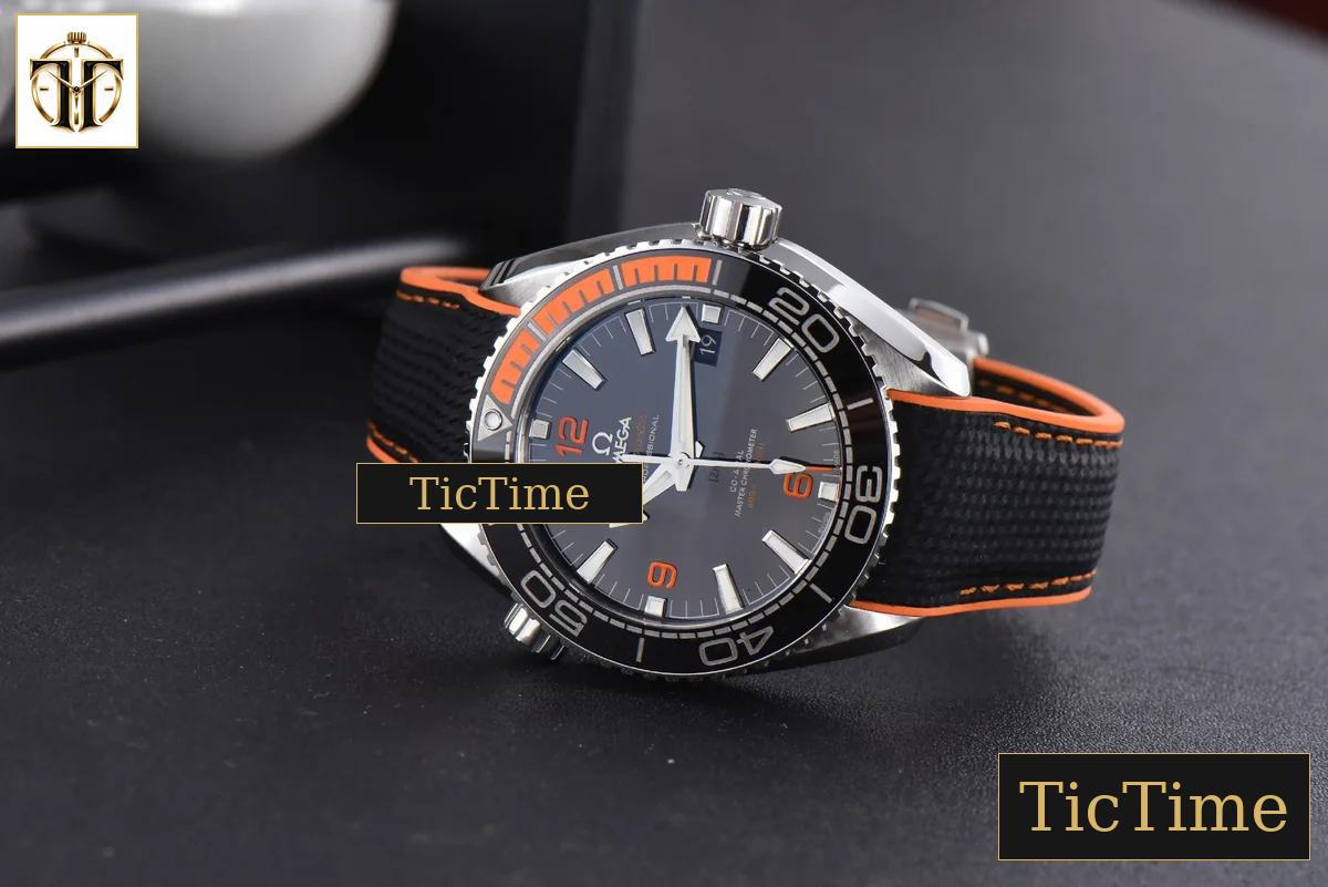 Planet Ocean 600m 43.5mm VSF Black Dial 1/4 Orange Bezel Rubber Strap A8900 — foto 11
