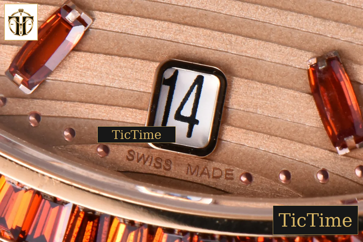 Nautilus Ladies 7118 35mm 3KF RG Rainbow Diamond RG Dial RG Bracelet 324CS — foto 8