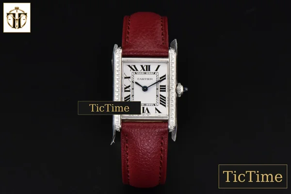 Foto frontal — Tank Must Small 29.5×22mm K11F Diamond White Dial Red Litchi Grained Strap Quartz