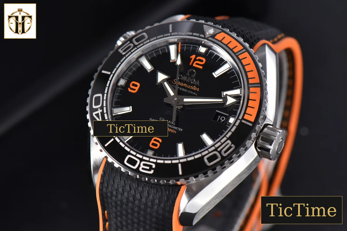 Planet Ocean 600m 43.5mm VSF Black Dial 1/4 Orange Bezel Rubber Strap A8900 — foto 5