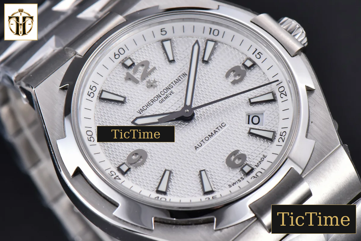Overseas 47040 42mm MKF White Textured Dial SS Bracelet 9015 — foto 14