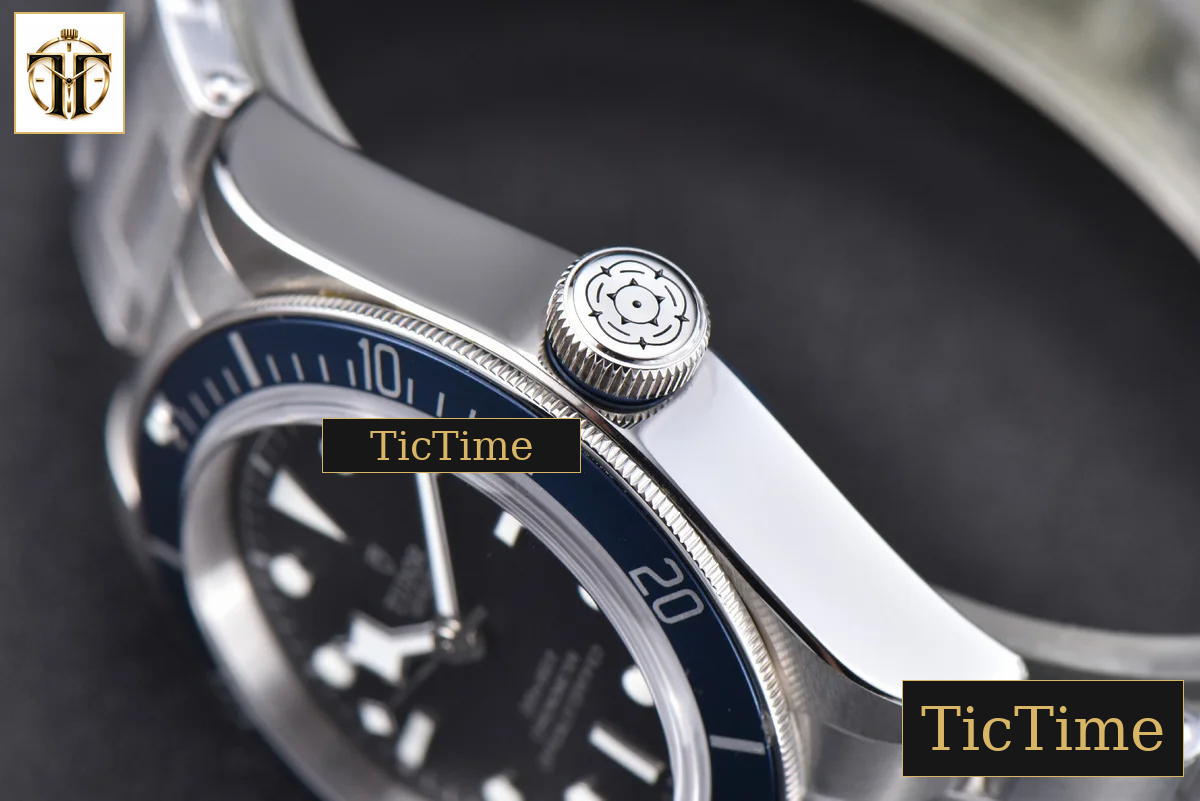 Heritage Black Bay Shield 2016 41mm ZF Blue SS Bracelet A2824 — foto 12