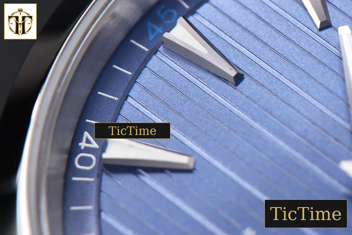 Aqua Terra 150M Light 41mm VSF Blue Dial Blue Hand Silver Markers SS Bracelet A8900 — foto 9