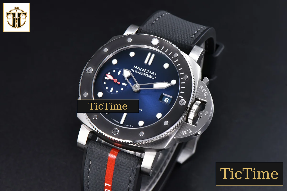 Submersible Luna Rossa PAM1565 42mm VSF Blue Dial Gummy Strap P900 — foto 3