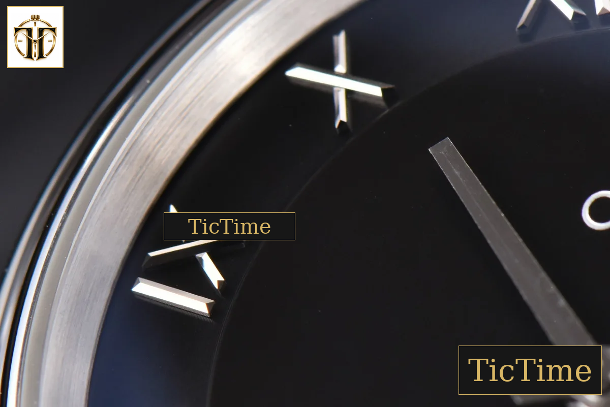 De Ville Hour Vision 41mm VSF Black Dial Stick Marker SS Bracelet A8500 — foto 8