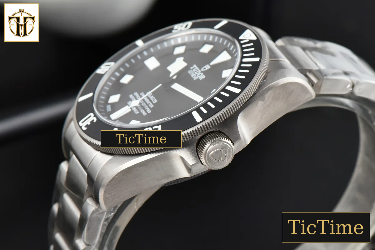 Pelagos 42mm XF Black Gray Titanium Bracelet A2824 — foto 9