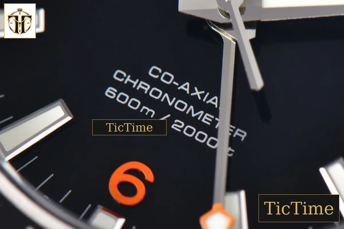 Planet Ocean 600m GMT 43.5mm VSF Black Dial Orange Marker SS Bracelet A8906 — foto 8