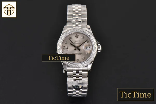Foto frontal — DateJust Ladies 28mm WF Diamond Silver Dial Diamond Marker Jubilee Bracelet A2236