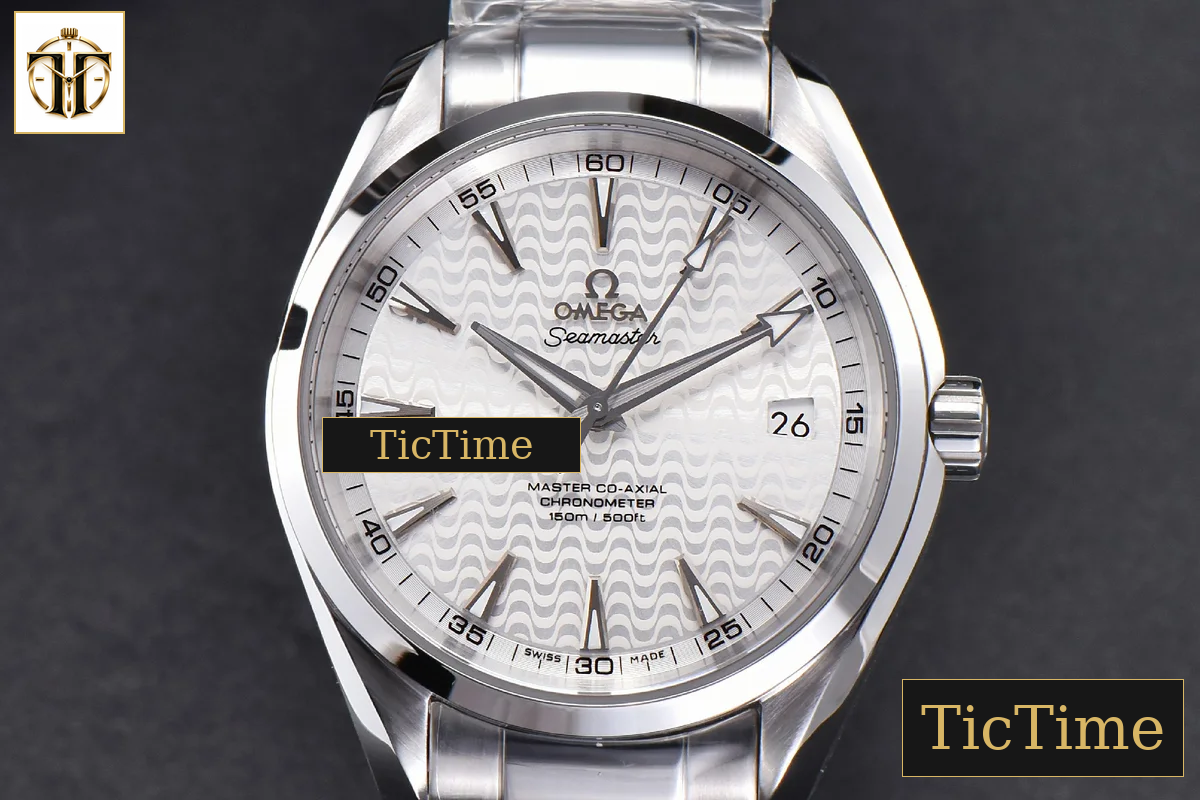 Aqua Terra 150M 41mm VSF White Wave Dial Silver Markers SS Bracelet A8500 — foto 2