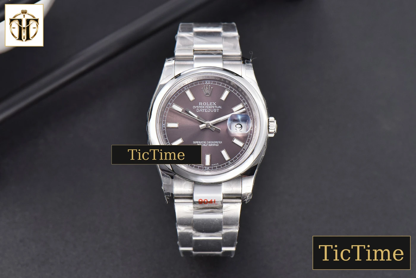 Vista frontal — DateJust 36mm GMF SS Smooth Bezel Silver Dial Lume Marker Oyster Bracelet VR3235