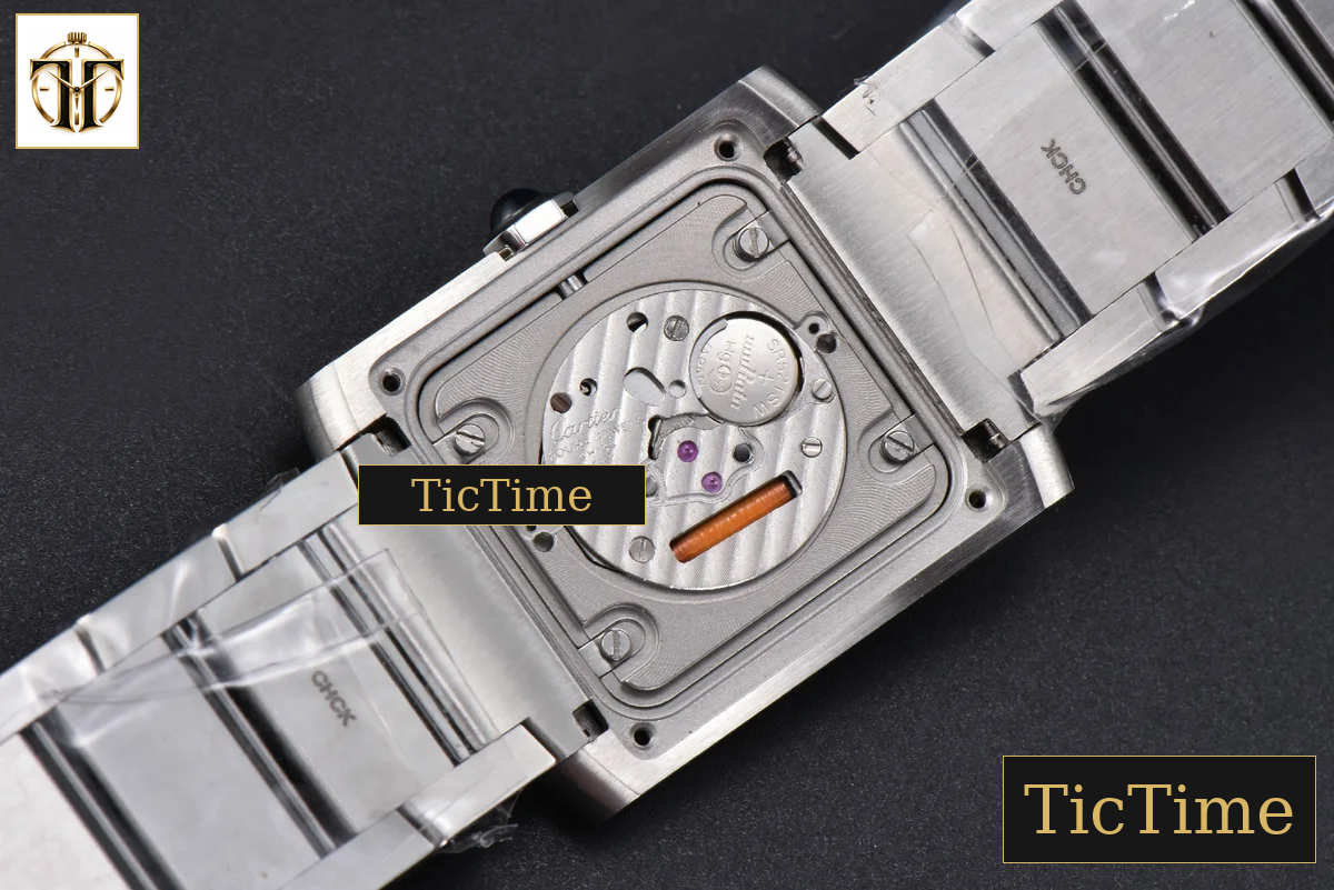 Tank Francaise Medium 32mmx 27mm K11F SS Bracelet Quartz — foto 18