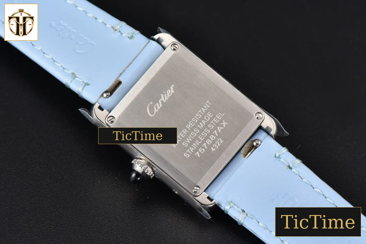 Tank Must Small 29.5×22mm K11F White Dial Blue Smooth Calf Strap Quartz — foto 14
