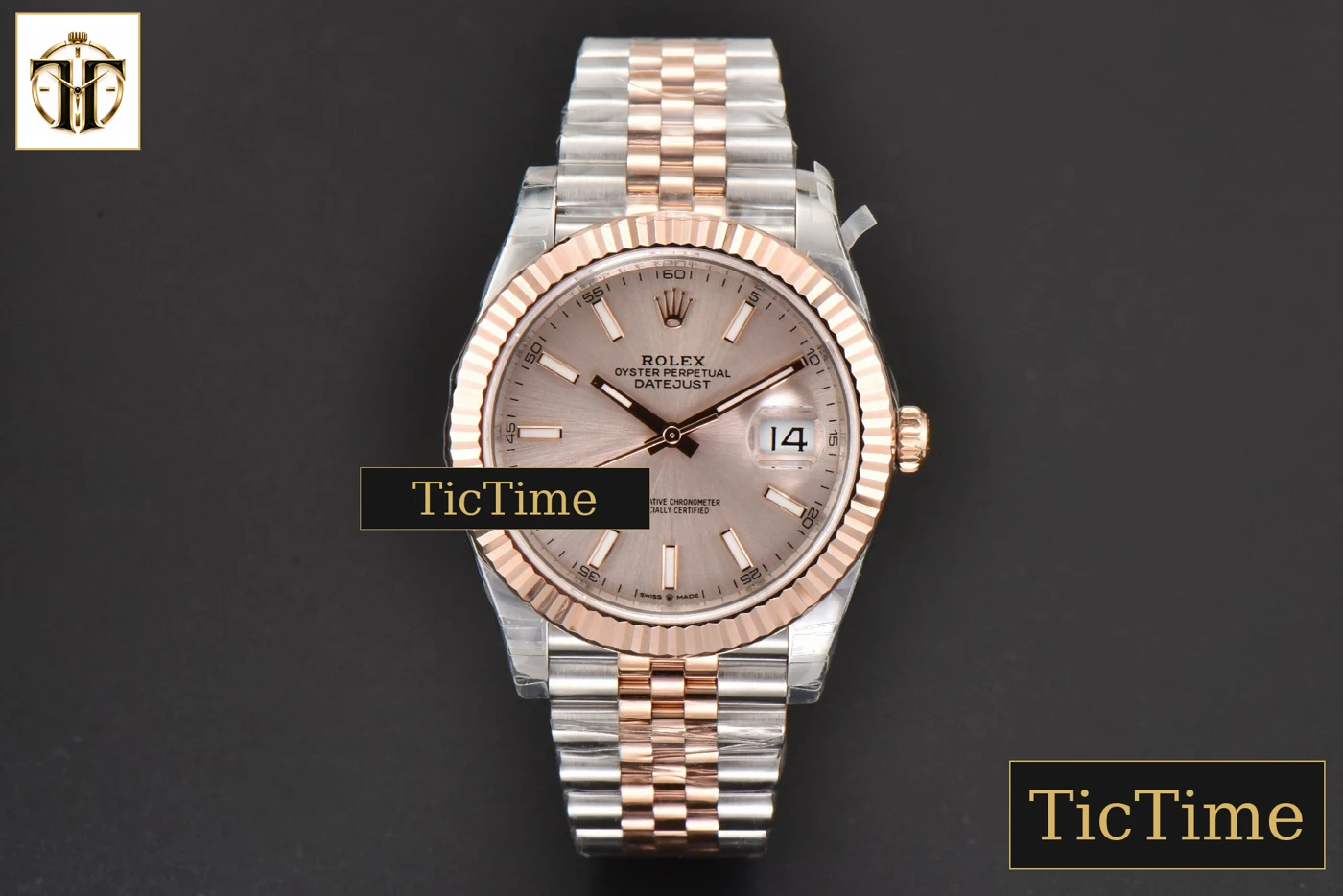 Vista frontal — DateJust 904L 126331 41mm VSF RG/SS Silver Dial Jubilee Bracelet VS3235