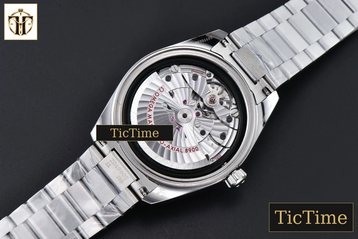Aqua Terra 150M 41mm VSF SS Black Smooth Dial Silver Hand SS Bracelet A8900 — foto 17