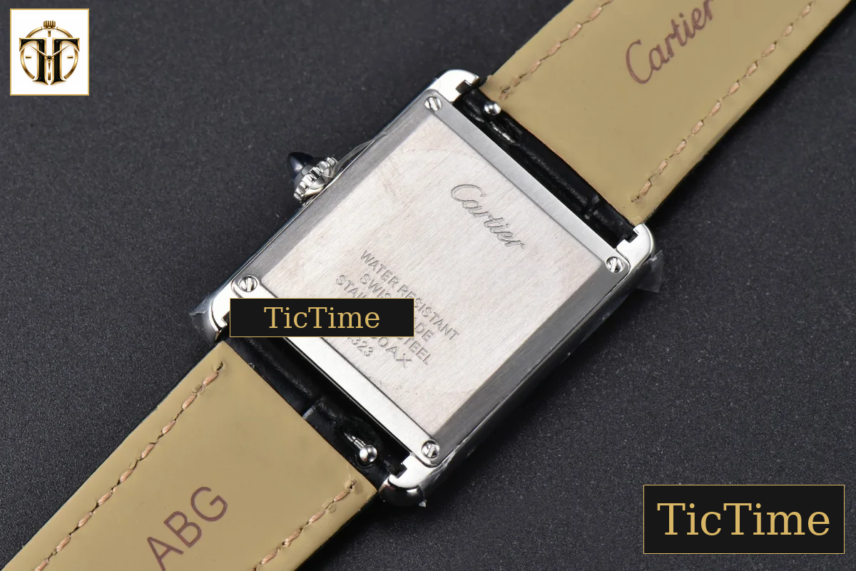 Tank Must Large 33.7×25.5mm K11F Diamond Bezel Black Dial Black Leather Strap Quartz — foto 12