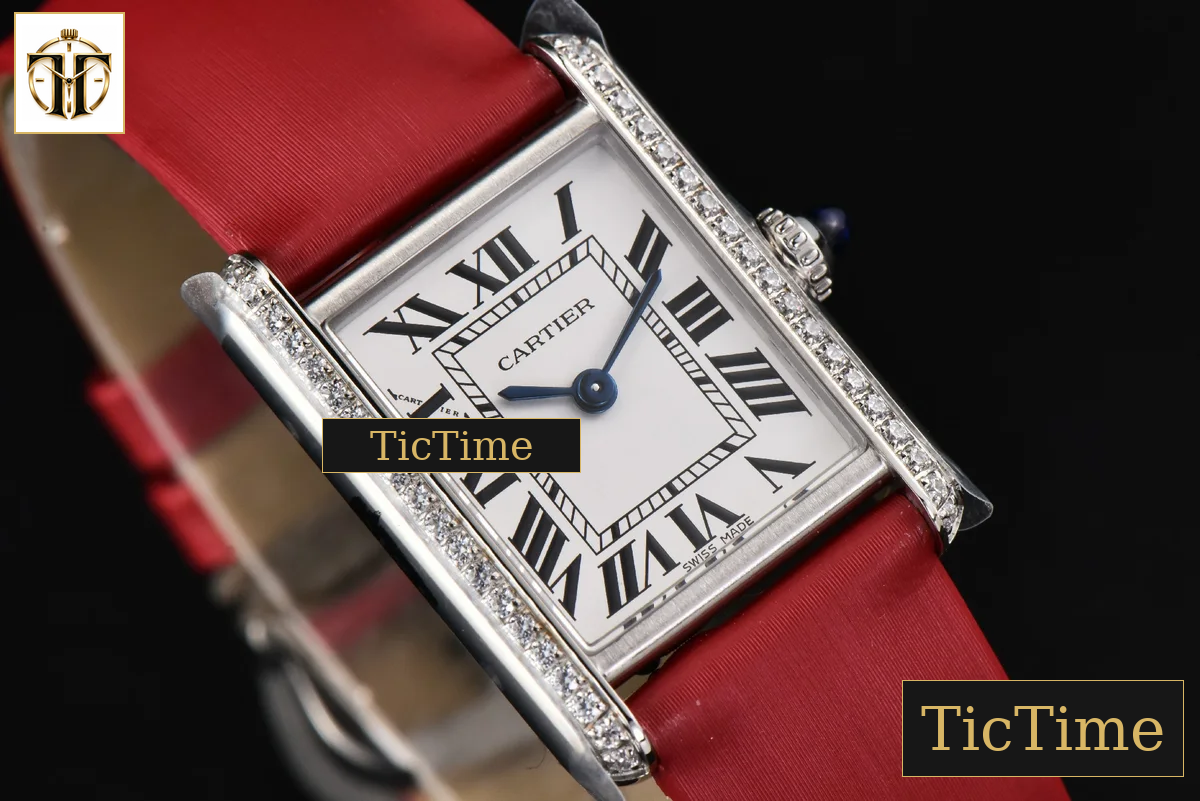 Tank Must Small 29.5×22mm K11F Diamond White Dial Red Smooth Strap Quartz — foto 10
