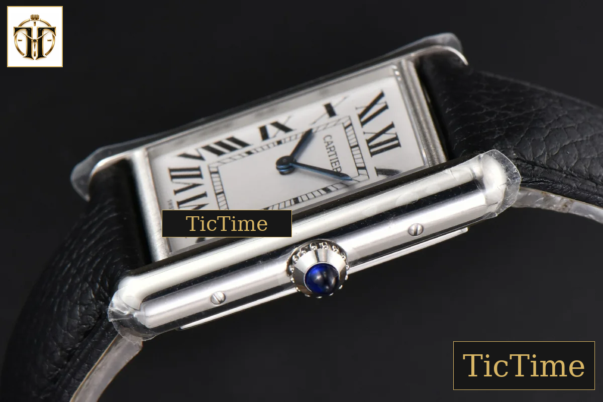 Tank Must Large 33.7×25.5mm K11F White Dial Black Litchi Grained Strap Quartz — foto 8