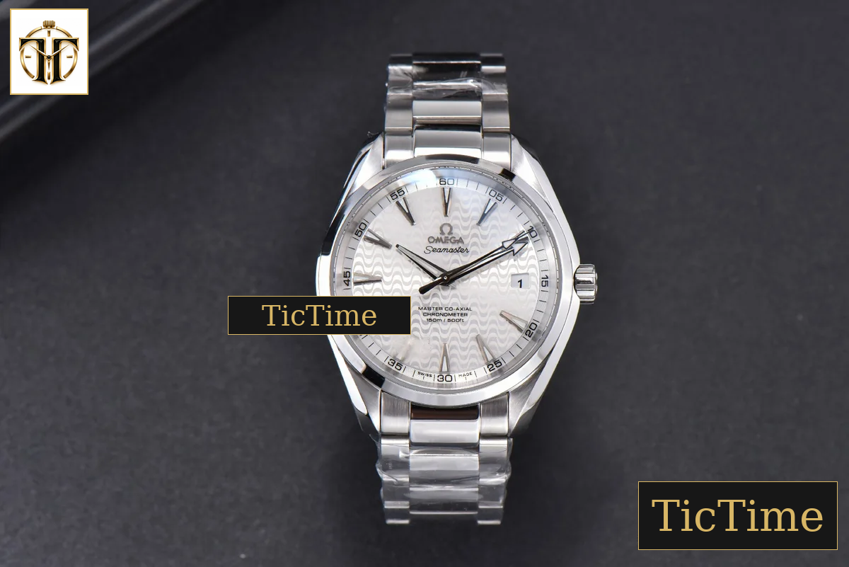 Aqua Terra 150M 41mm VSF White Wave Dial Silver Markers SS Bracelet A8500 — foto 2