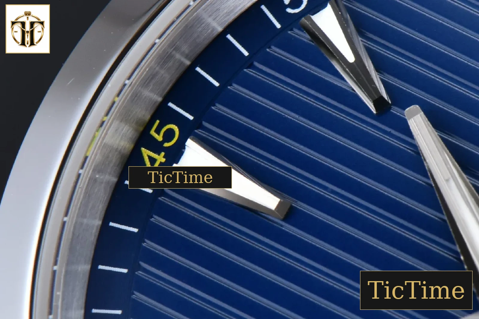 Aqua Terra 150M 41mm VSF SS Dark Blue Dial Yellow Hand Dark Blue Rubber Strap A8900 — foto 4