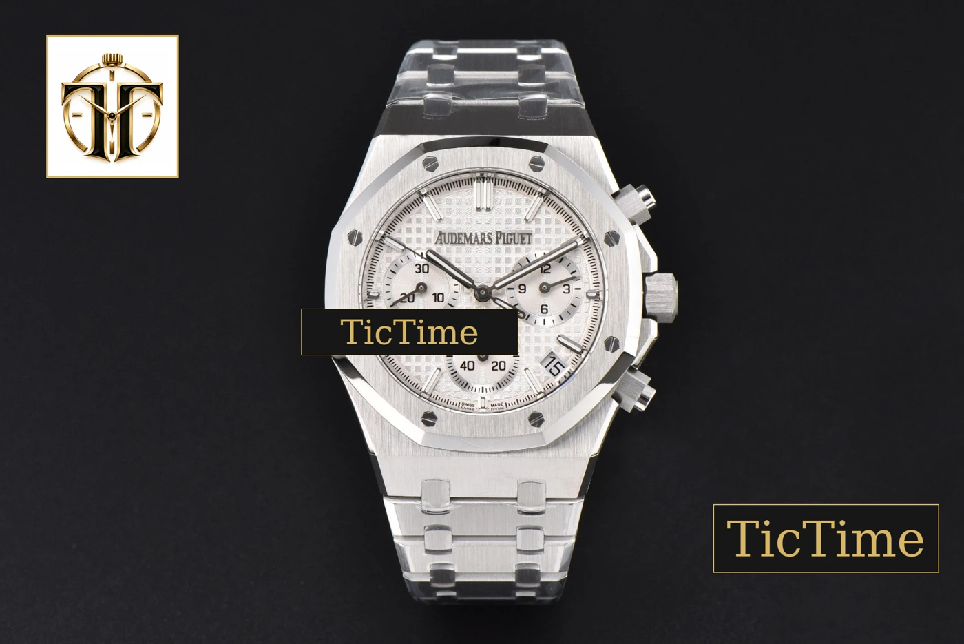 Vista frontal — Royal Oak Chrono 26240 ZF SS White Dial SS Bracelet (V2 free sprung ) SA4401