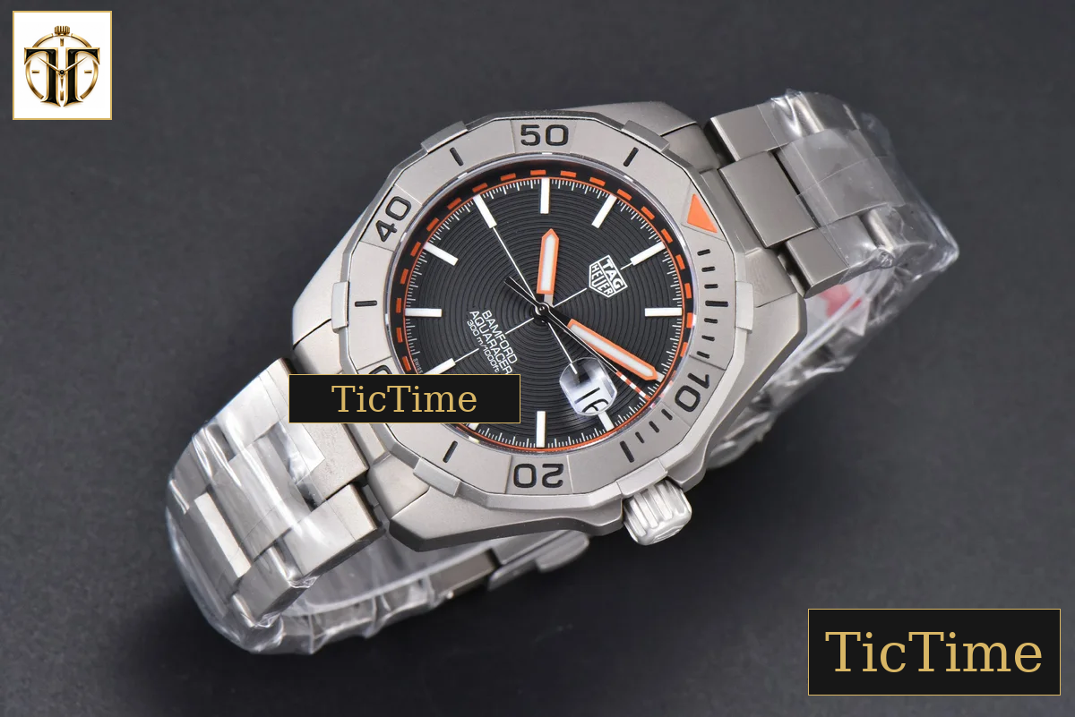 Aquaracer Bamford 43mm OF Black/Orange Dial SS Bracelet — foto 4